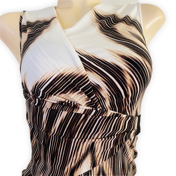 Women's Wrap Illusion Zig Zag Printed Top Side Ruching Styled Top Size XS - Picture 7 of 9